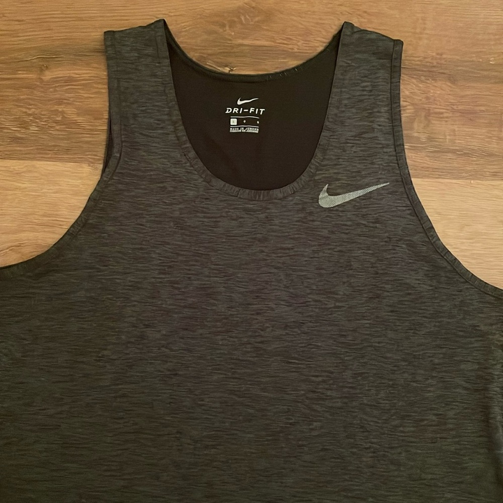 NWOT Men’s Nike Tank DriFit , Large